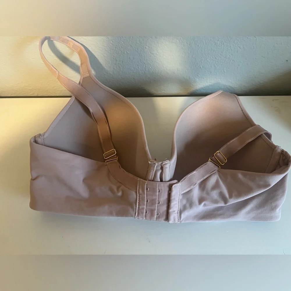 Soma Embraceable Full Coverage Bra Size 38 DD Nude Beige Color